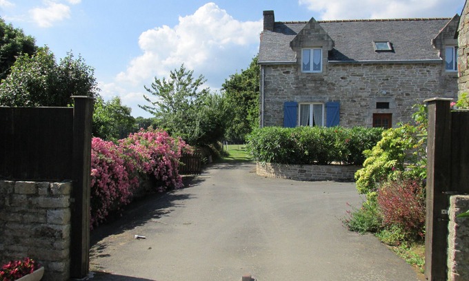Gouesnach Cottage | Cottage character in the countryside near an equestrian center
