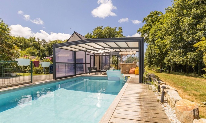 La Chapelle-des-Marais Cottage | Cottage in Brière with garden and terrace
