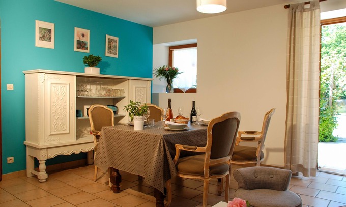 Vallieres-les-Grandes Cottage | Cottage-Wet room-Park view