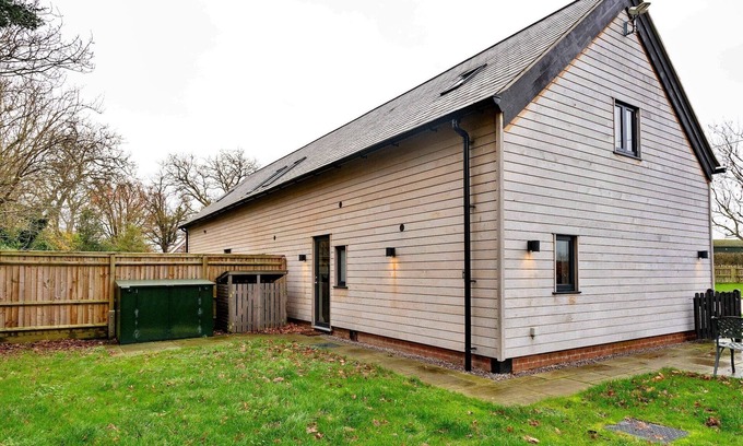 Dorsington Cottage | Cottage in England Forest with Private Garden