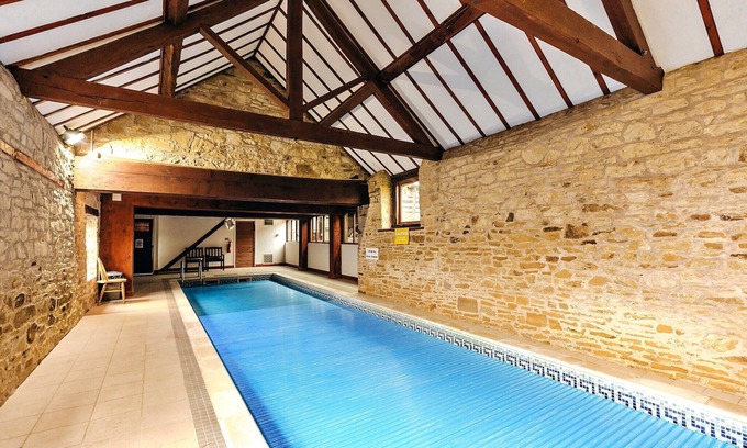 Craven Arms Cottage | Cottage in Shropshire with Pool & Tennis