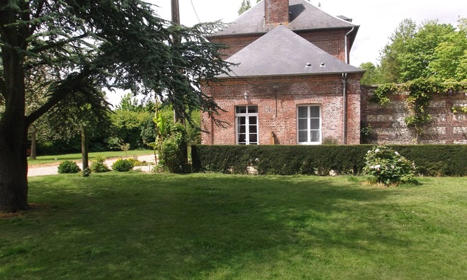 Etalleville House | Cottage in the countryside and 15 from the sea