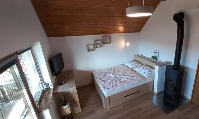 Marindol Cottage | Cottage in the vineyard, near the river Kolpa