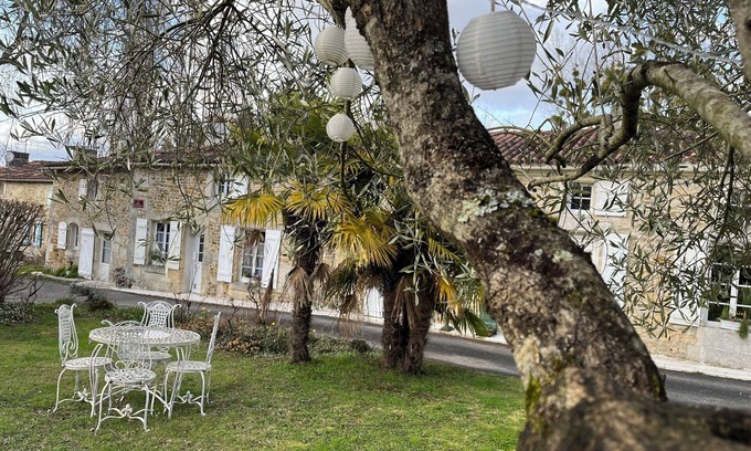 Taillant House | Cottage 'La Cassine' with Shared Terrace, Shared Garden and Wi-Fi