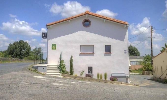 La Chapelle-Basse-Mer Cottage | Cottage near Loire with Wi-Fi and baby equipment