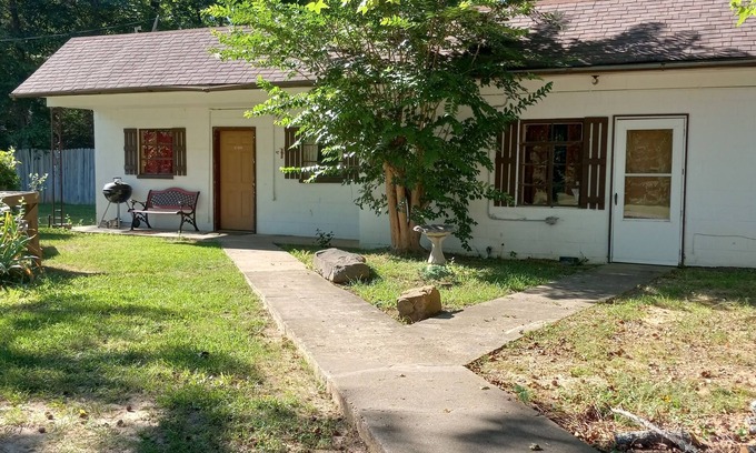 Morrilton Cottage | Cottage on Petit Jean Mountain!