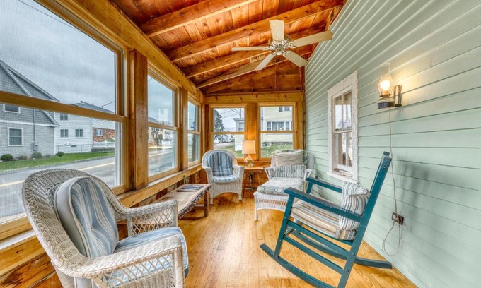 Ogunquit - Wells House | Cottage on the Cove