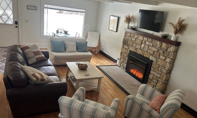 Jacksonport House | "Cottage on The Lake" 3BD/2Bath (Jacksonport)