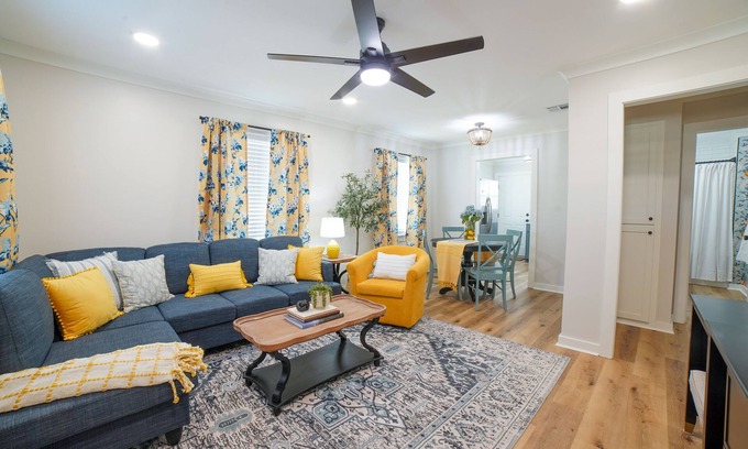 Laurel Cottage | Cottage Row: Leontyne