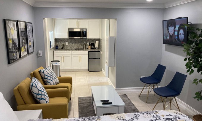 Greenacres Cottage | Cottage totally private detached 1 queen bed private patio