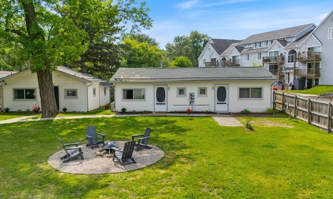 Whitmore Lake Cottage | Cottage W/Lake Access Unit 3