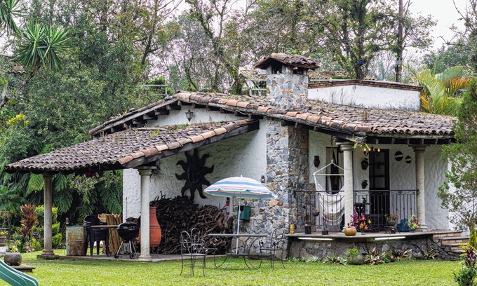 Ixhuatlancillo Cabin | Cottage with stream near Orizaba, ideal to disconnect (pet friendly)