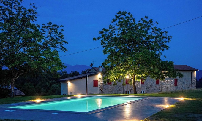Masero House | Cottege Podere di Emore - on the Francigena with swimming pool and Wi Fi