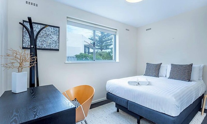 Cottesloe Apartment | Cottesloe Seadragon Apartment - Executive Escapes