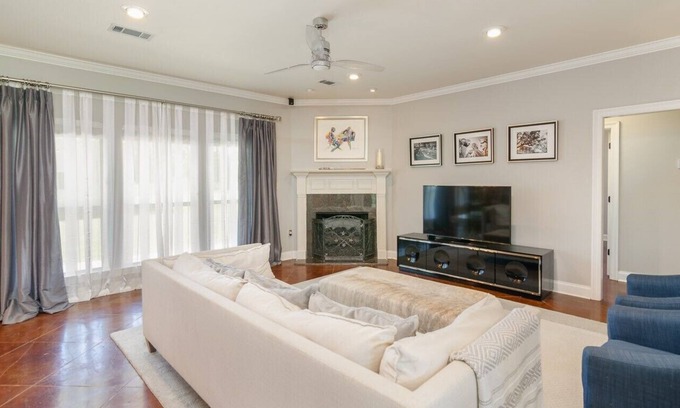 Burnside House | Country Chic, enjoy the quiet setting of country living.