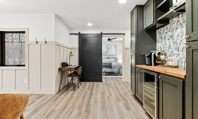 Red Wing House | Country Chic – Gourmet Kitchen, Fire Pit & Acreage