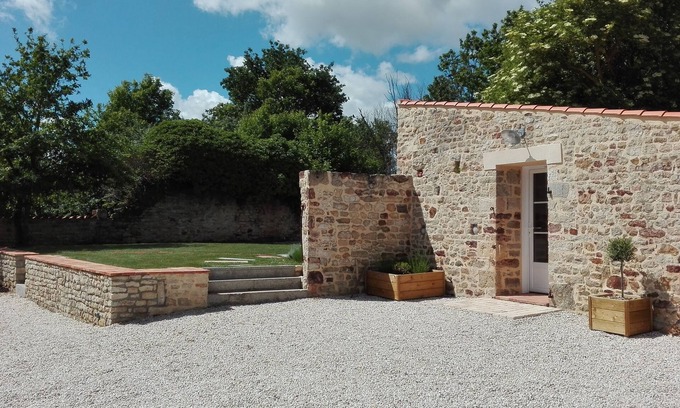 Le Bernard Cottage | country cottage close to the ocean