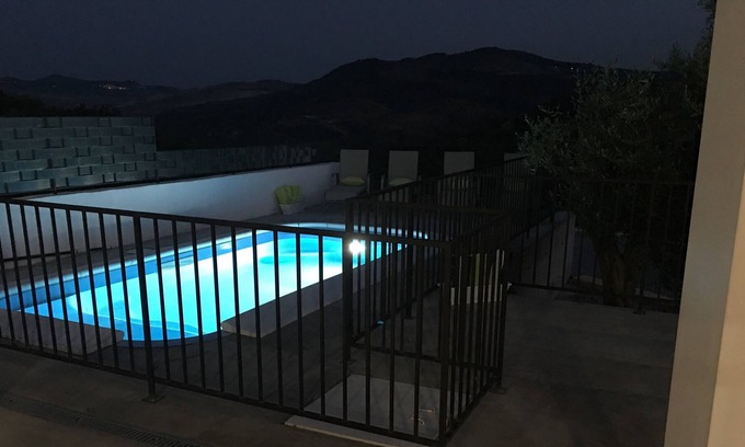 Casteldaccia House | Country Designer Cottage with Pool and view to Paradise!