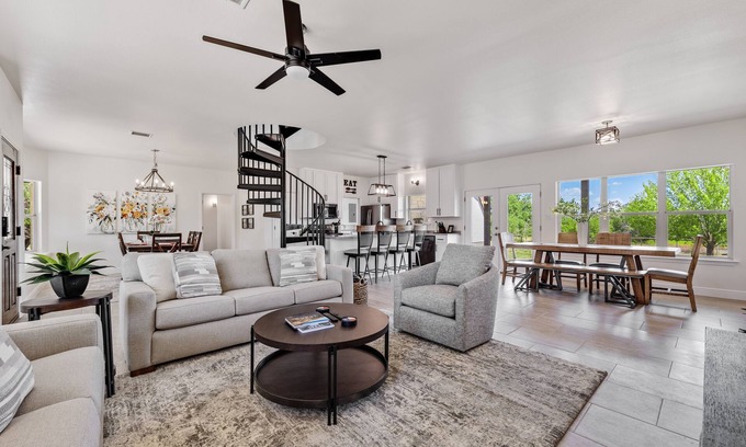 Liberty Hill House | Country Dream in Liberty Hill-4 BR/4 BA on 14 acres!