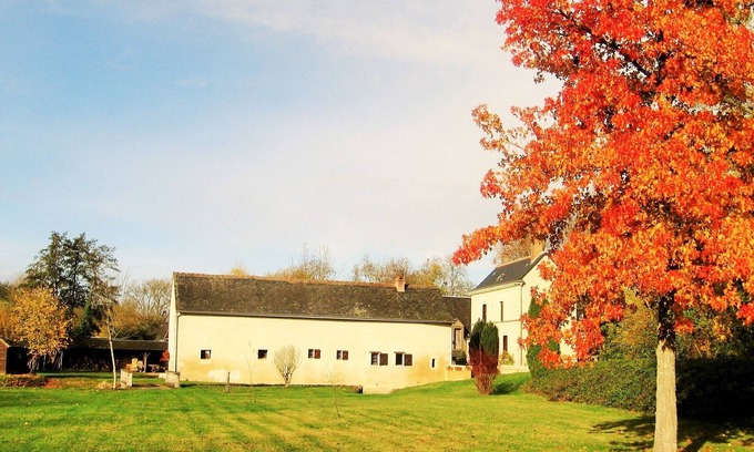Chemille-sur-Deme Cottage | Country gîte "Le Moulin" (stream, meadow, garden.)