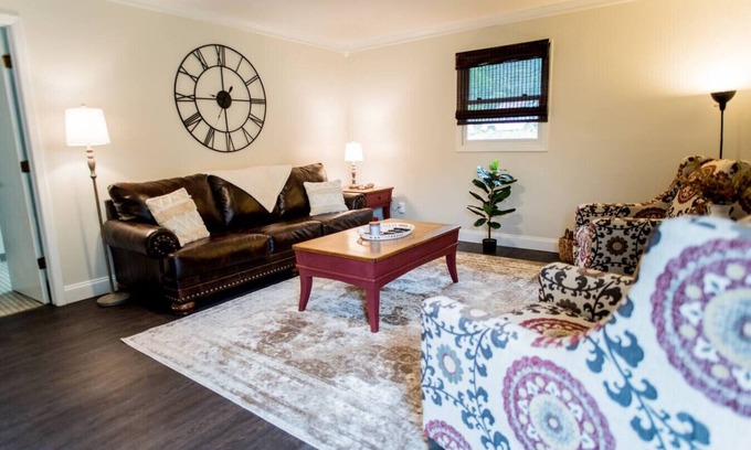 Powell Villa | Country home, soaker tub, firepit, 11mi to UTK