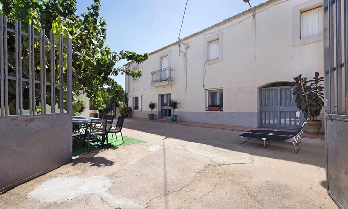 San Martin Sarroca House | Country House 'Cal Peret Miquelet' with Mountain View, Private Pool and Wi-Fi
