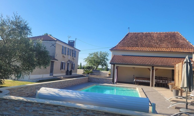 Sault-De-Navailles House | Country house in the heart of the bearn180 m2