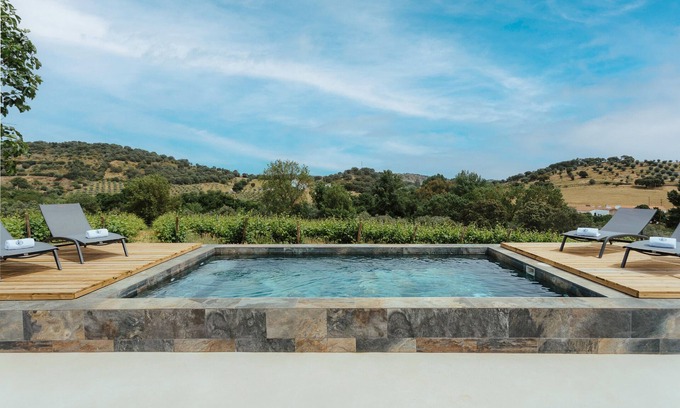 Montemor-o-Novo House | Country House 'Arinto' with Mountain View, Wi-Fi and Air Conditioning