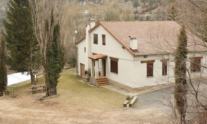 Oden Villa | Country House "Cal Pastor 9 pax" with Mountain View, Pool, Wi-Fi, Terrace & Garden