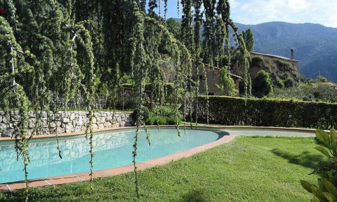 Oden House | Country House 'El Racó D'Espunyes' with Mountain View, Private Pool and Wi-Fi