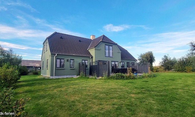 Logstor House | Country house for up to 18 people, also suitable for people with disabilities