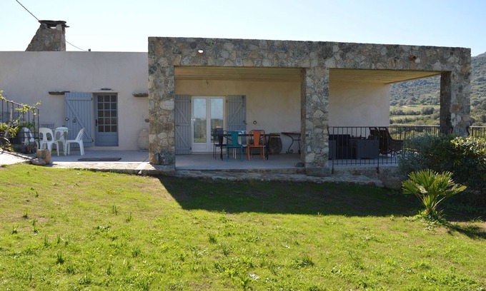 Palasca House | country house in the Corsican maquis 2. 3km from the beach lozari