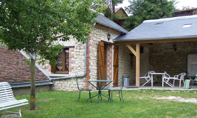 Dierre Cottage | country house, near Amboise and castles, swings and garden