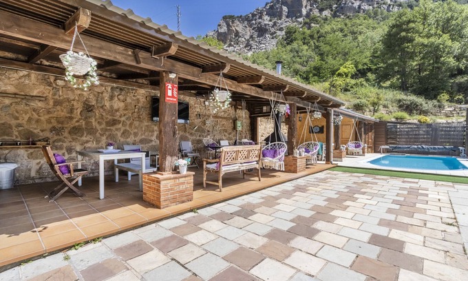 Oden Villa | Country House 'Panoramico' with Lake View, Wi-Fi and Air Conditioning