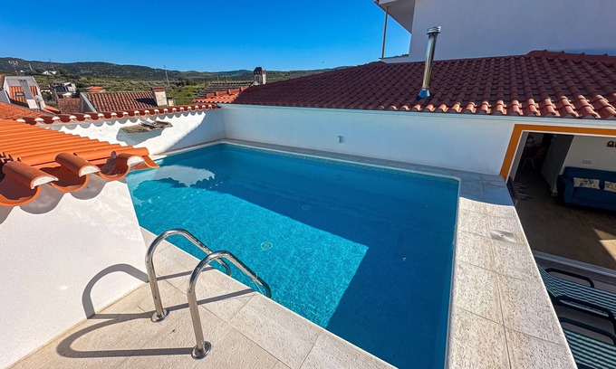 Carvalhais Villa | Country House 'Quinta Das Ychós' with Mountain View, Private Pool and Wi-Fi