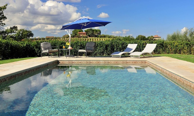 San Gimignano City Centre House | Country house with panoramic view over San Gimignano hills
