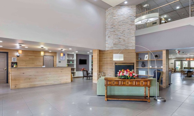Superstition Springs Hotel | Country Inn & Suites by Radisson, Mesa, AZ