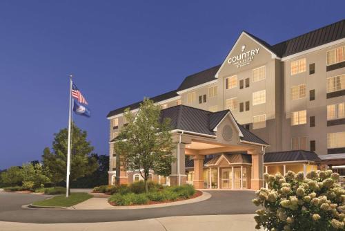 Grand Rapids Hotel | Country Inn & Suites by Radisson, Grand Rapids East, MI