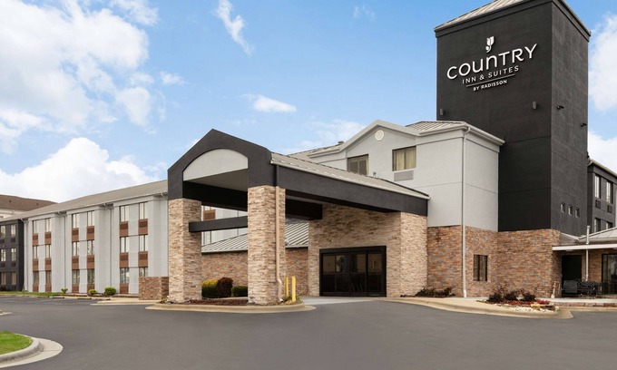 Roanoke Rapids Hotel | Country Inn & Suites by Radisson, Roanoke Rapids, NC