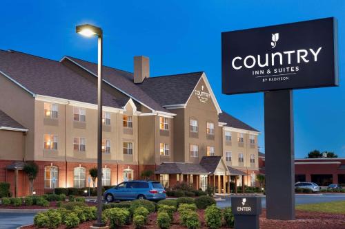 Warner Robins Hotel | Country Inn & Suites by Radisson, Warner Robins, GA