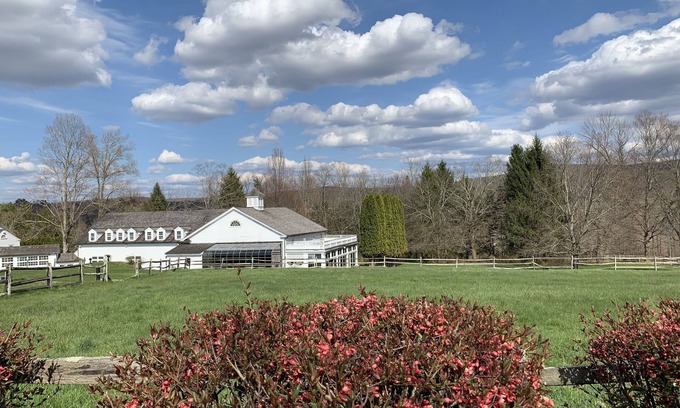 Sharon House | Country Living at its best in this Sharon Estate with indoor pool*