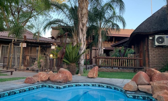 Upington Cabin | Country Lodge