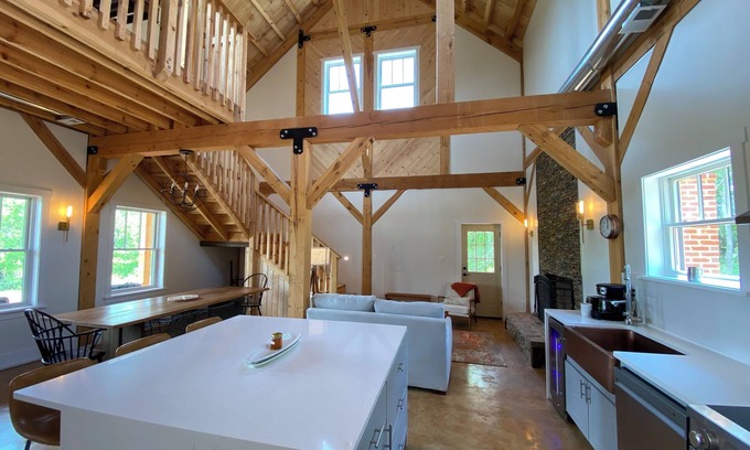 Haywood House | Country Vacation Retreat - Shenandoah, Little Wash,1.5 hours to DC