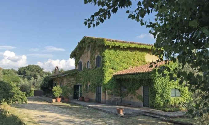 Toffia Villa | Country villa with pool 40 minutes from Rome
