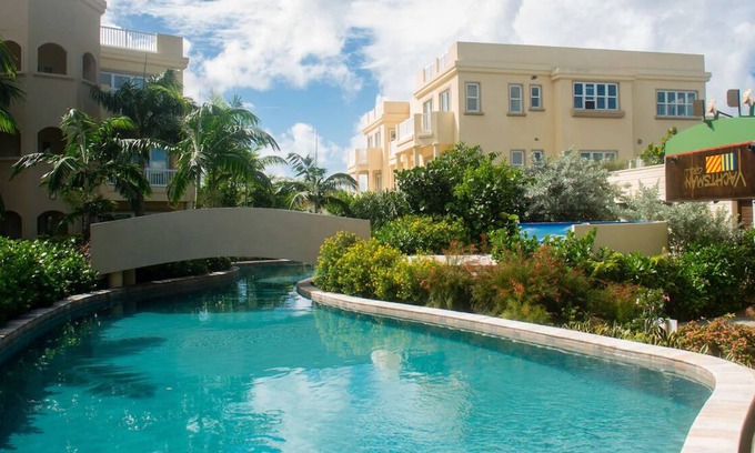 Cotton Ground House | Couples Break Close to Oualie Beach! 4 Spacious Spaces w/ Outdoor Pool & Parking