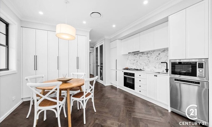 Marsden Park House | Couples' Haven - 2 Bedrooms