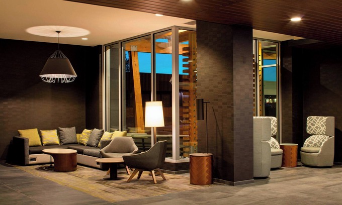 Prince George Hotel | Courtyard by Marriott Prince George