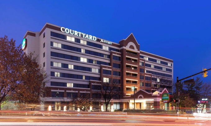 Eisenhower East Hotel | Courtyard by Marriott Alexandria Old Town/Southwest