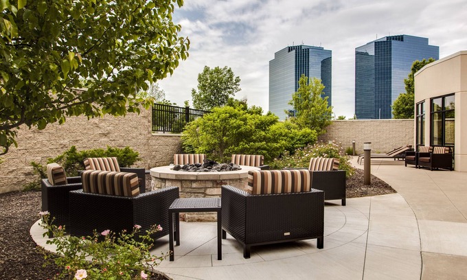 Schaumburg Hotel | Courtyard by Marriott Chicago Schaumburg/Woodfield Mall