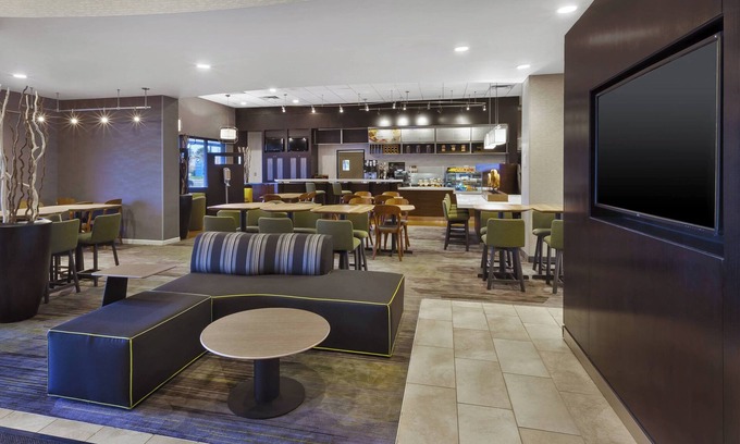 Secaucus Hotel | Courtyard by Marriott Secaucus Meadowlands